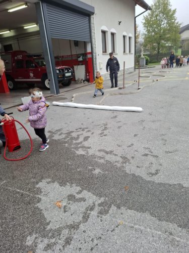 932fe7d6-acf9-4012-ad60-270371664910