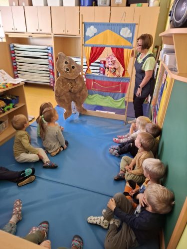 f2ebcbff-f54e-4eed-b2dd-98d1766bd3a1